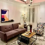 Woodsea Fascinated Apartment